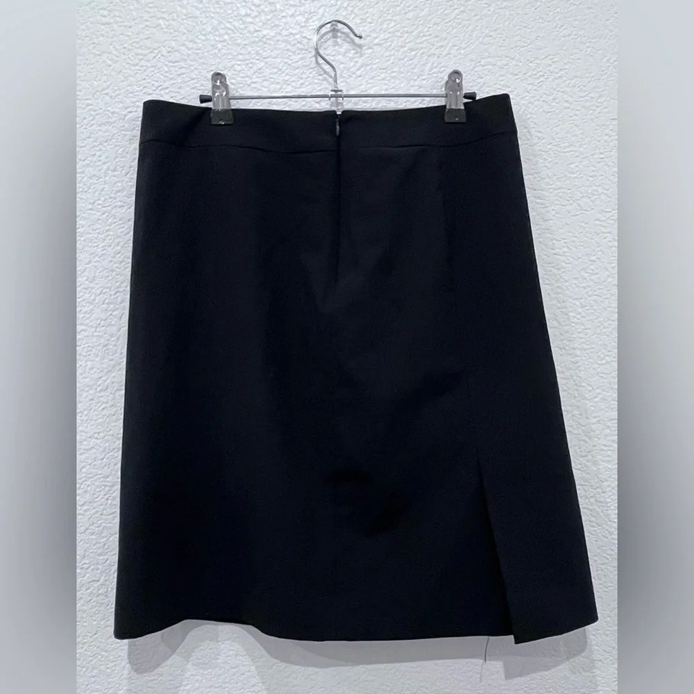 OOBE 8 Black Lined Knee-Length Straight‎ Skirt with Double Slit and Pocket.